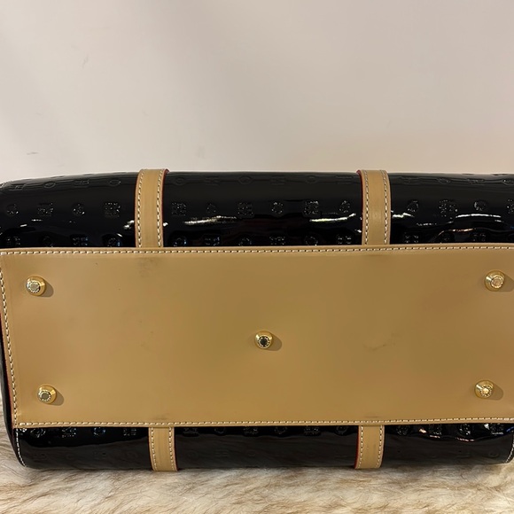 Arcadia Women's Patent Black Leather Satchel Crossbody Bag - Black and Gold - Picture 6 of 15